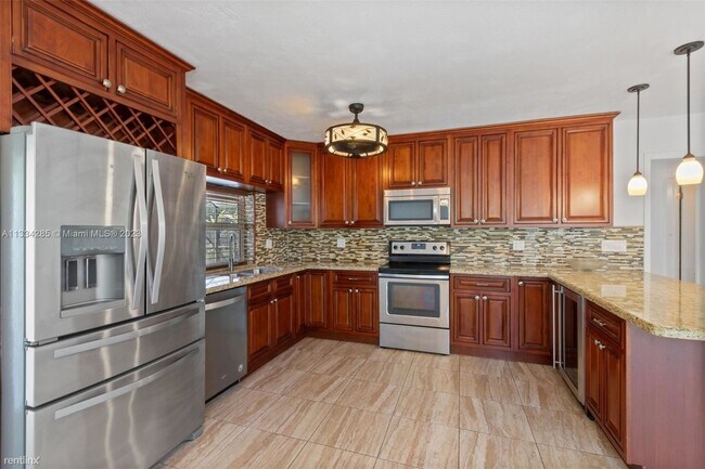 Building Photo - 3 br, 2 bath House - 13720 SW 74th Ct