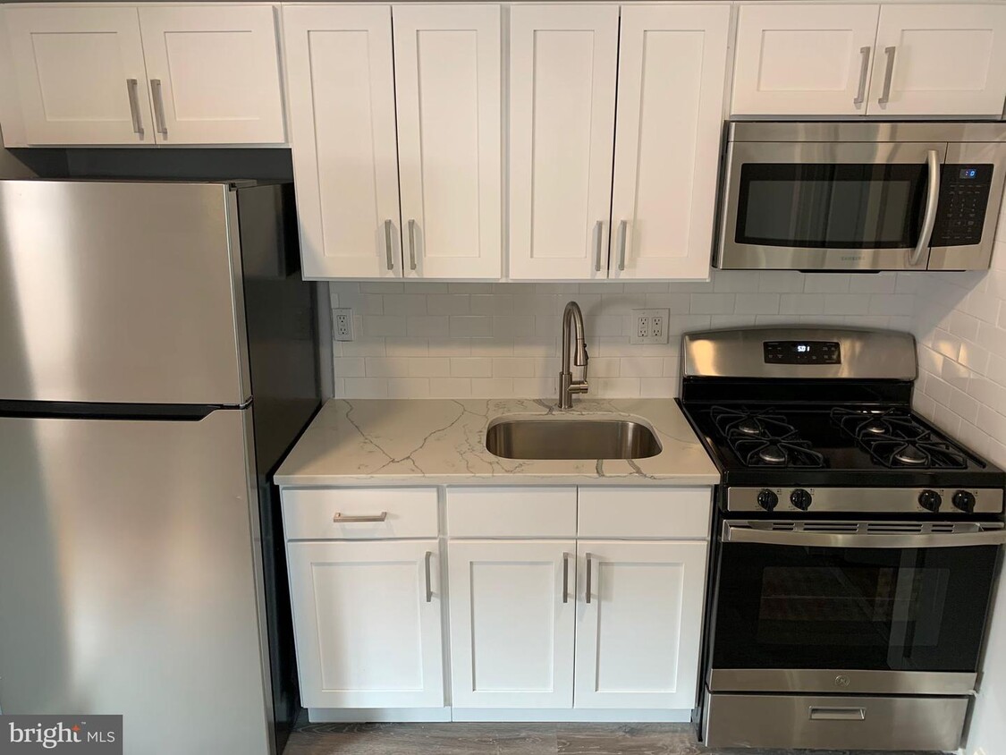Foto principal - 915 E Cliveden St