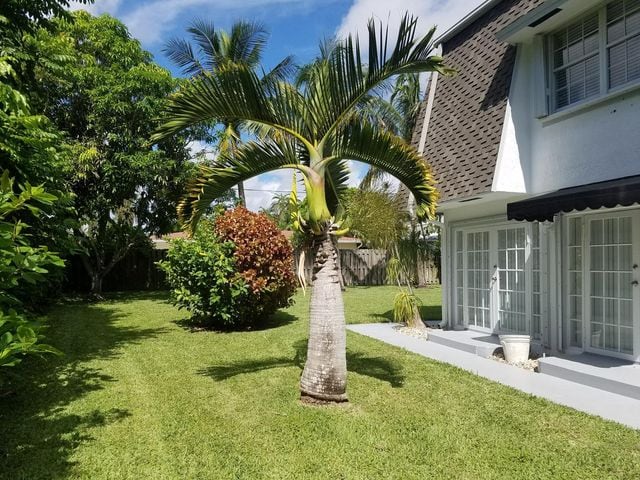 Photo - 181 NE Wavecrest Way House