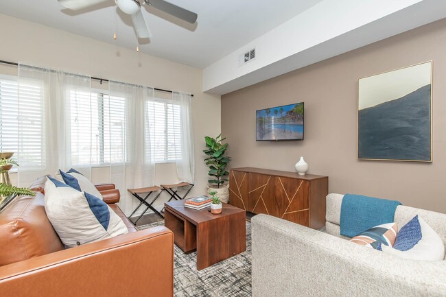 Building Photo - Vineyards at Palm Desert Apartment Homes