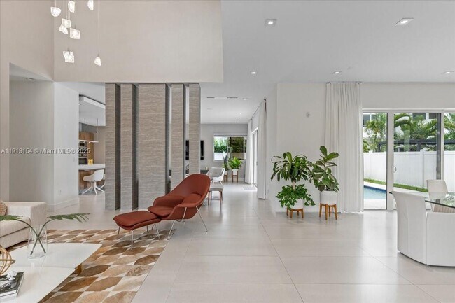 Foto del edificio - 7440 NW 100th Ct