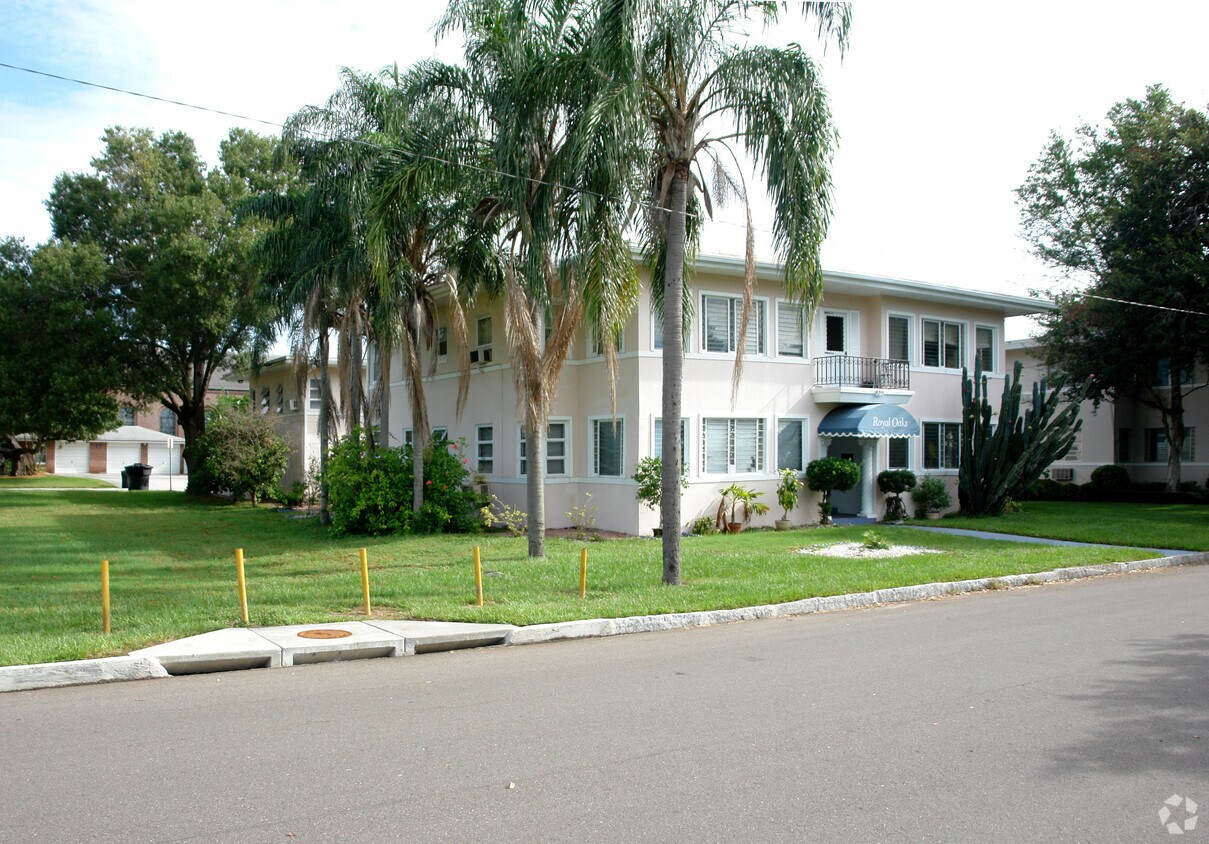Primary Photo - 1215 17th Ave N
