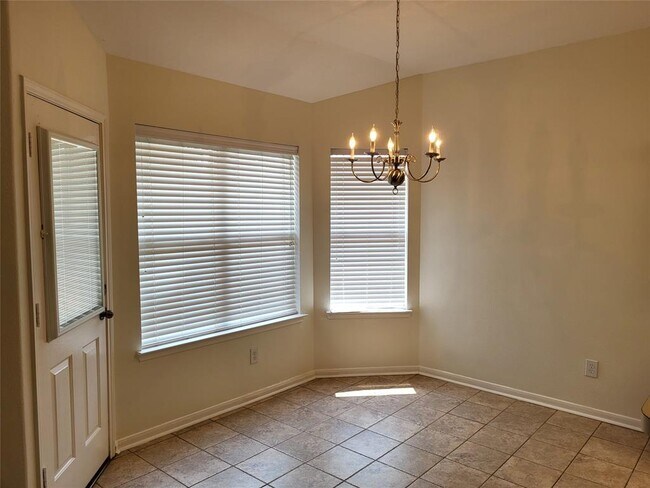 Building Photo - 202 Pebble Walk Ln