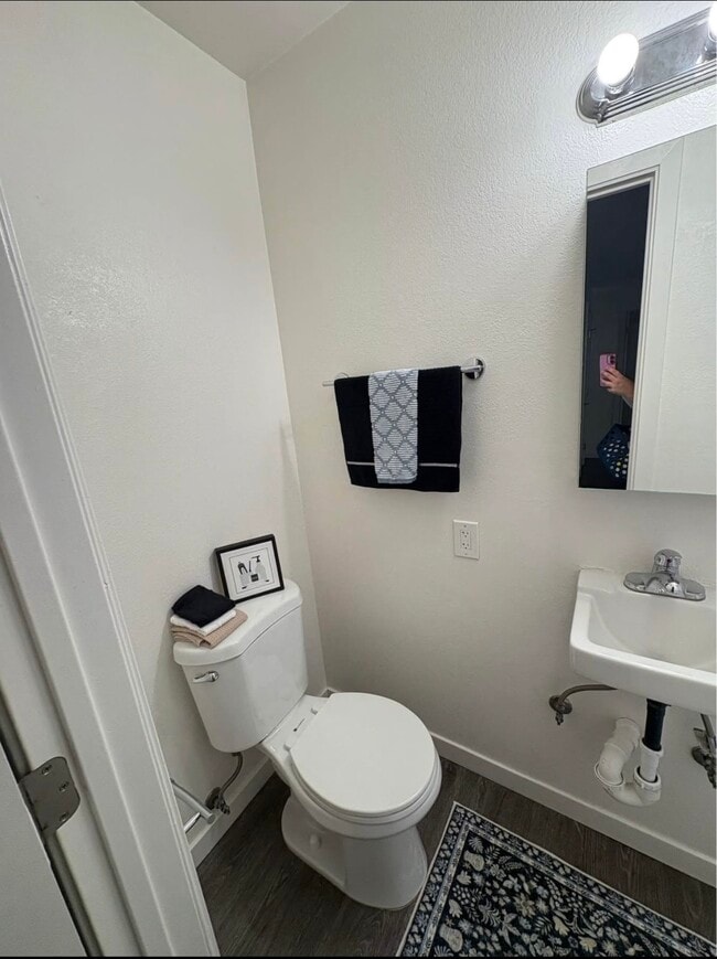 Photo - 1321 E St Apartment