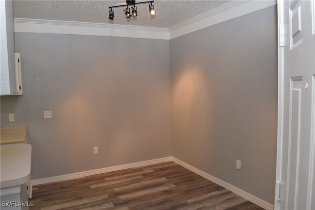 Building Photo - 11540 Villa Grand