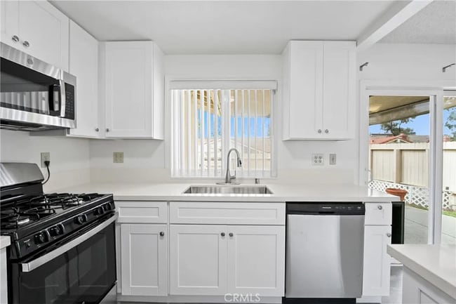 Building Photo - 632 E La Veta Ave