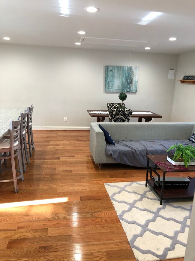 Photo - 12014 Georgia Ave (Silver Spring, MD) Apartment