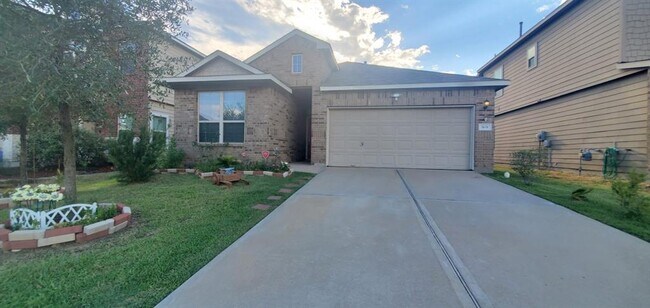 Building Photo - 3631 Bright Moon Ct