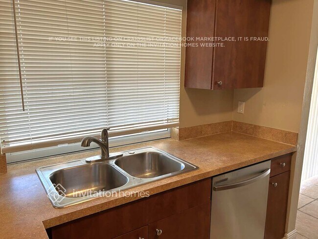 Foto del edificio - 228 SE 27th Terrace