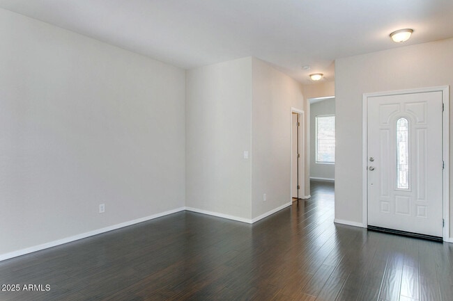 Foto del edificio - 2343 W Tallgrass Trail