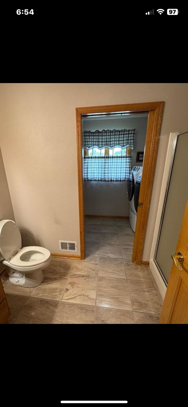 Foto del edificio - 4202 Greenbriar Dr