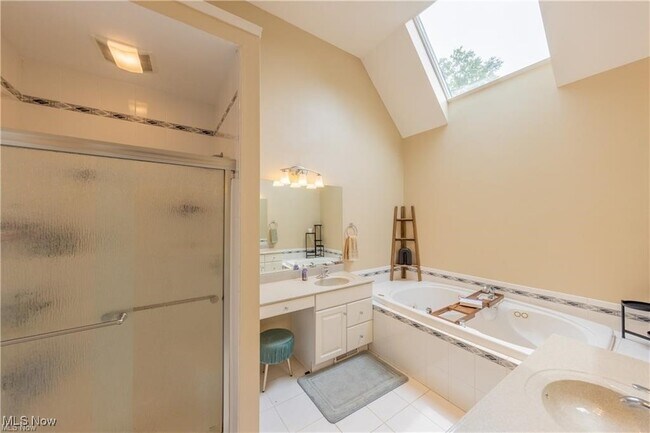 Foto del edificio - 8054 Sandstone Dr