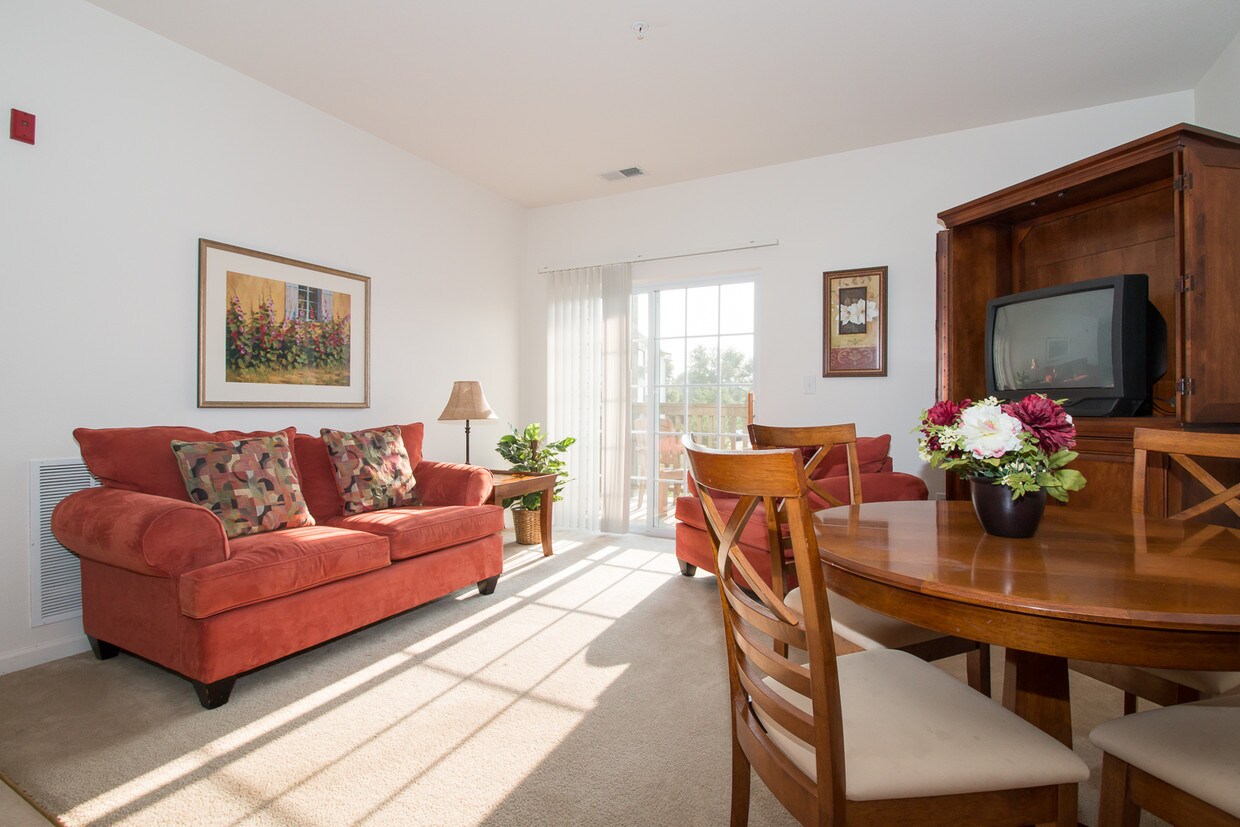 Foto principal - Point Village Apartments