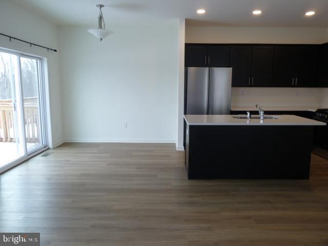 Foto del edificio - 860 Champions Dr