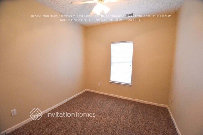 Foto del edificio - 6872 Bridgewood Dr