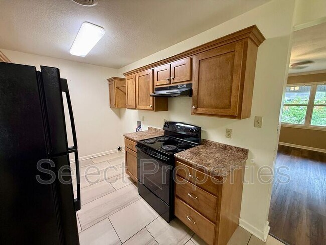 Foto del edificio - 2310 Fairfield Dr