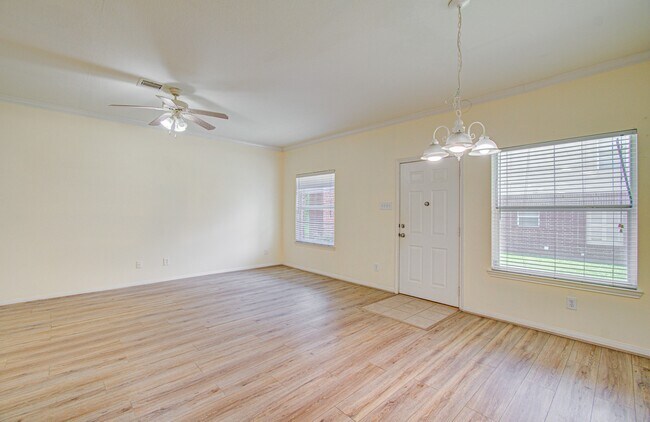 Building Photo - 3815 Shire Valley Dr