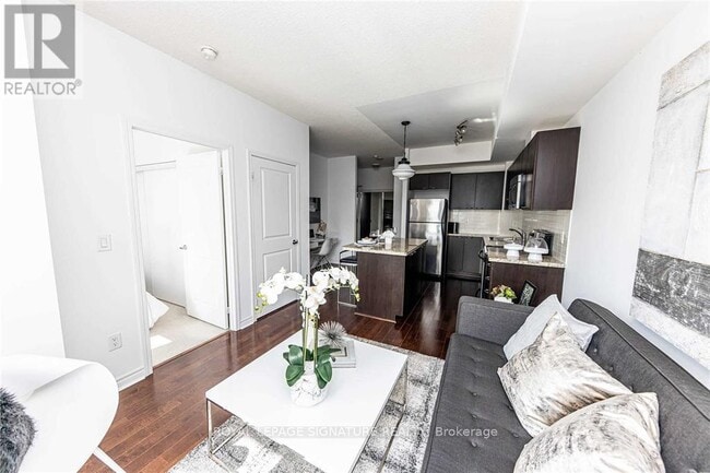 Building Photo - 385 Prince of Wales Dr