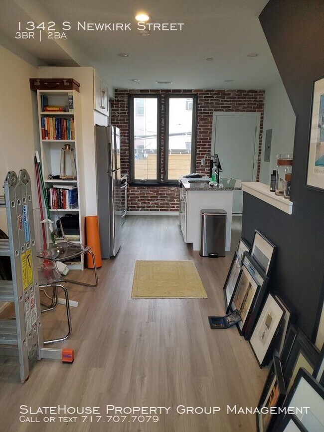 Building Photo - 1342 S Newkirk St