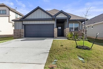 Building Photo - 305 Brooks Ranch Dr