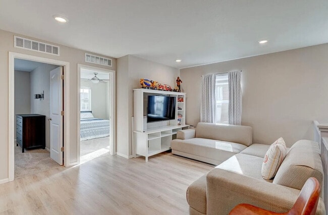 Building Photo - 2873 Merry Rest Way