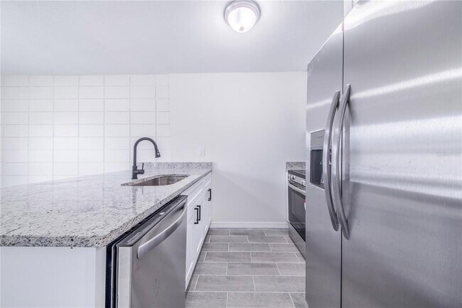 Foto del edificio - 906 W Carole St