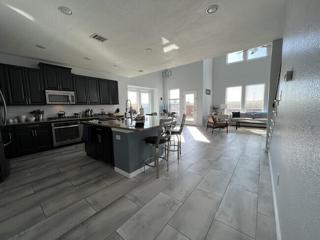 Foto del edificio - 200 Hot Spring Valley