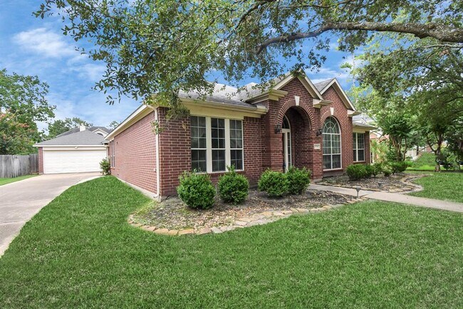 Building Photo - 25706 Lake Springs Way