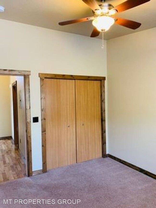 Building Photo - 630 N 5th St W