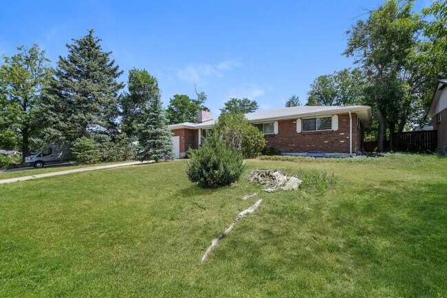Building Photo - 4430 Osage Dr