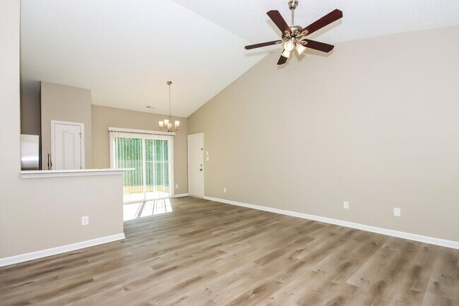 Foto del edificio - 107 Peterborough Dr