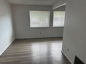 Building Photo - 1705 Heatheridge Rd