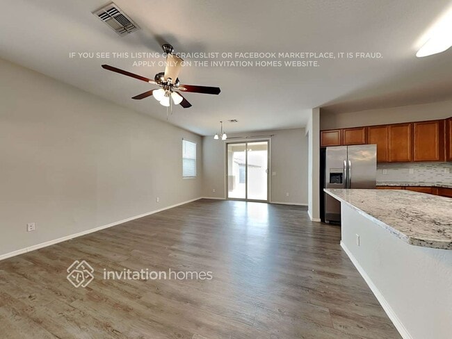 Building Photo - 17545 W Jessie Ln