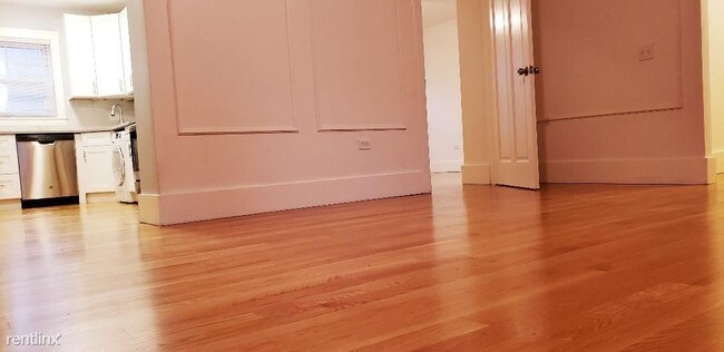 Foto del edificio - 4524 N Malden St