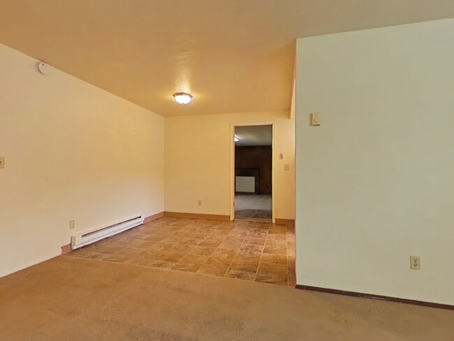 Building Photo - 3 Bedroom House ~ Northwest Corvallis ~ Pe...