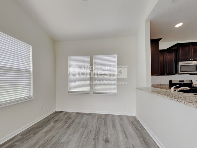 Foto del edificio - 5883 Aldridge Drive