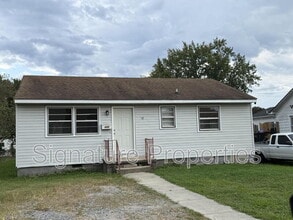 Building Photo - 109 N New Ave