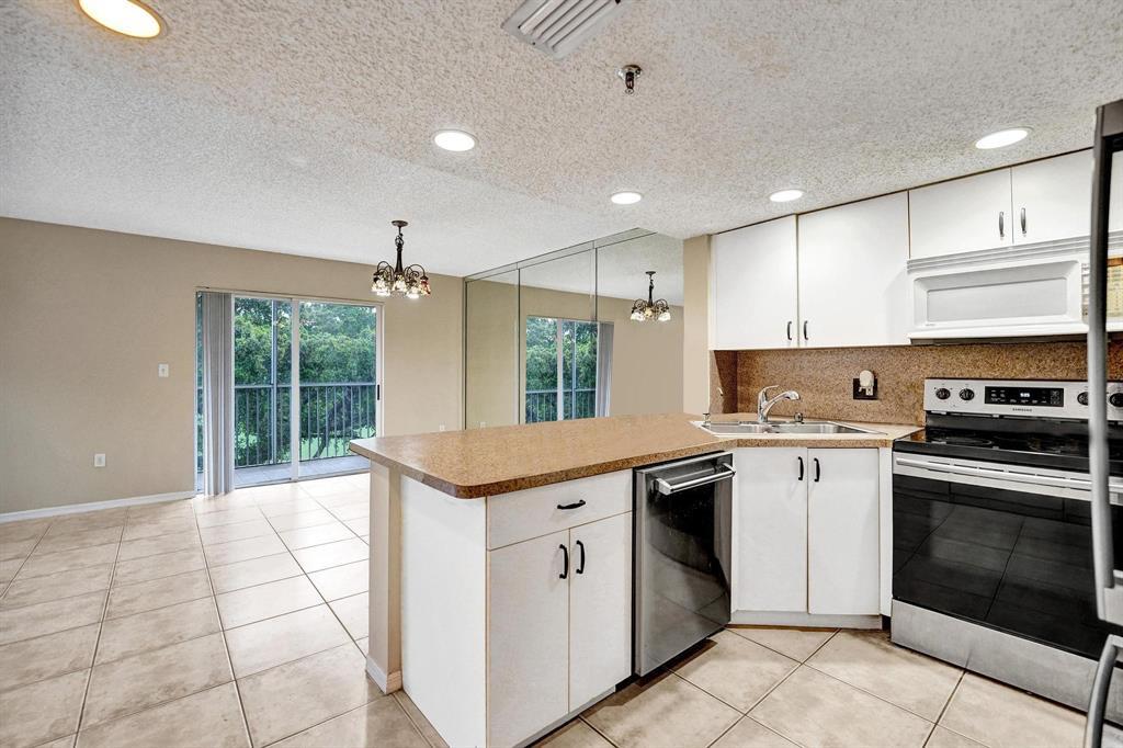 Foto principal - 9470 Tangerine Pl