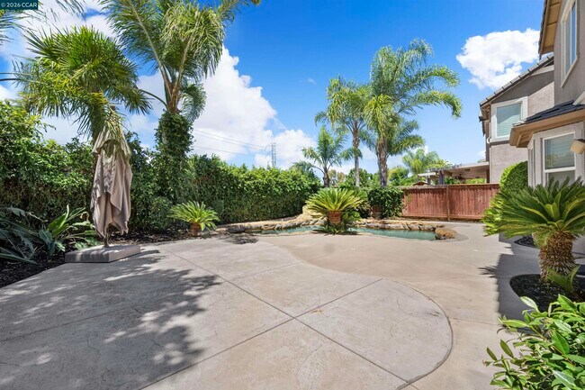 Foto del edificio - 2651 Ranchwood Dr