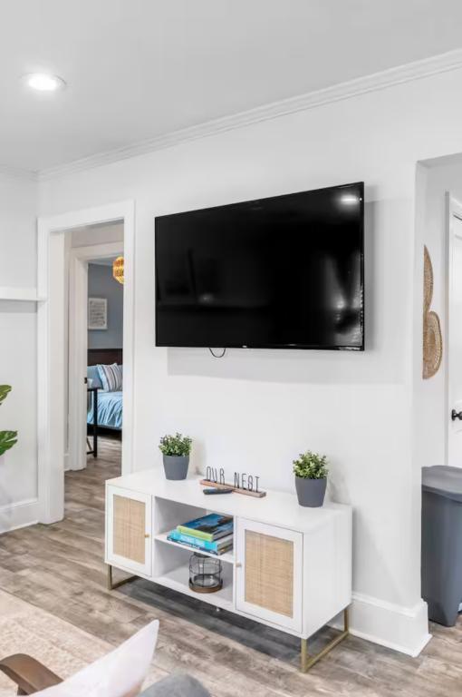 Photo - 5053 Walker St House