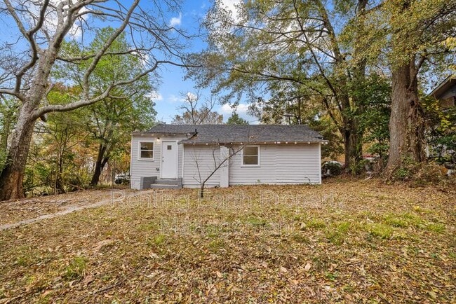 Foto del edificio - 2113 Rambow Ave SW