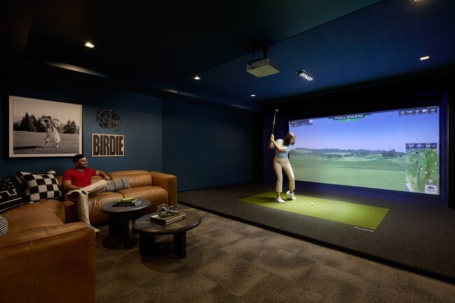 Golf and Sports Simulator - The Q De Soto