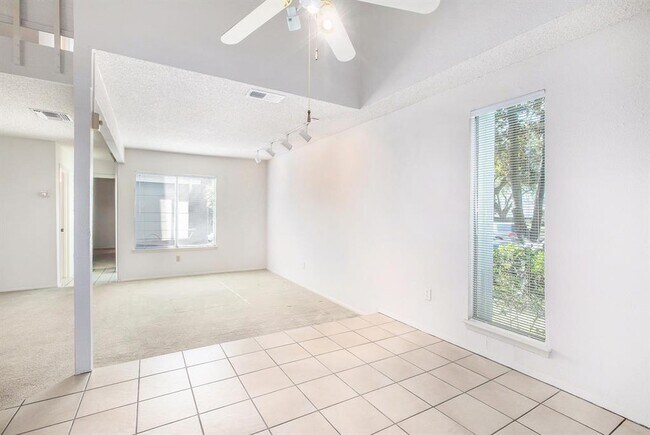 Building Photo - 13032 Greenway Chase Ct
