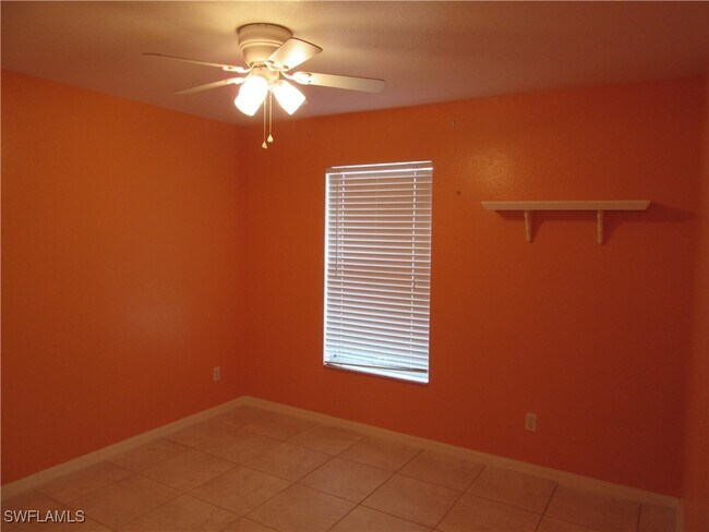 Foto del edificio - 271 SW 4th St