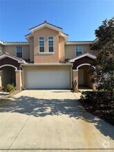 Building Photo - 13 Meridian Dr