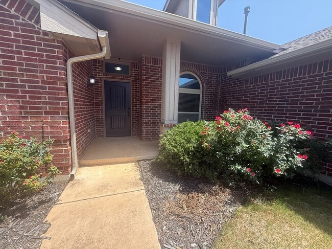 Photo - 11309 NW 99th St (Yukon, OK) House