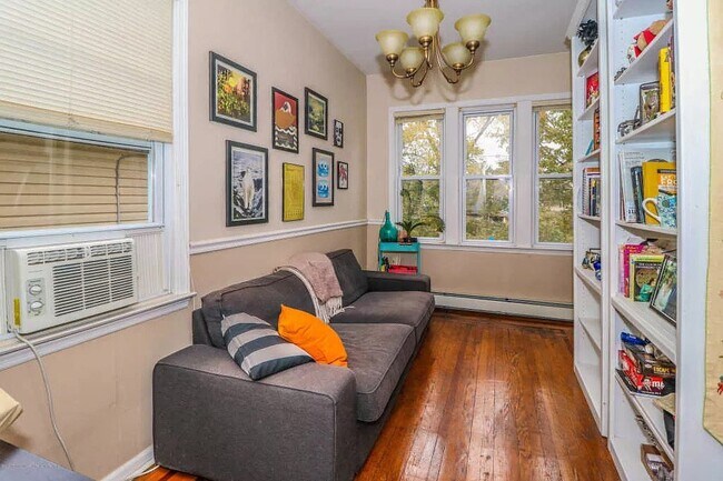 Dining Room - 224 Montgomery St