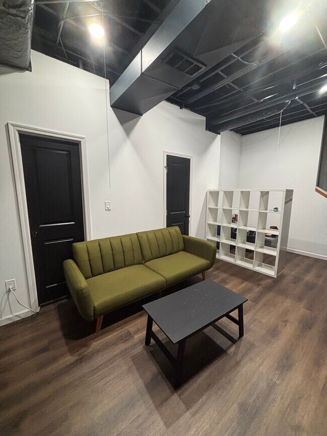 Foto del edificio - 4152 Echo Woods Dr