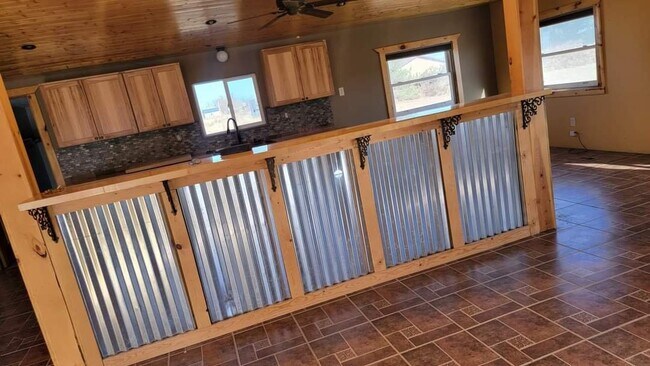 Foto del edificio - 412 N Edwards St