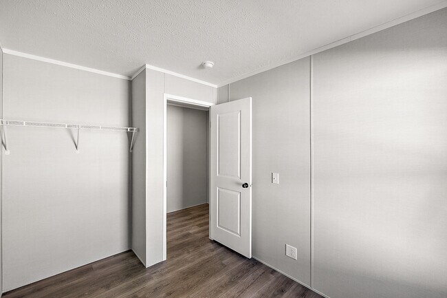 Foto del edificio - 2805 Viewfield Ln